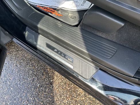 Used 2024 Honda Pilot TrailSport image 19