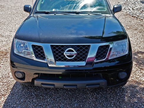 Used 2012 Nissan Frontier SV RWD image 14