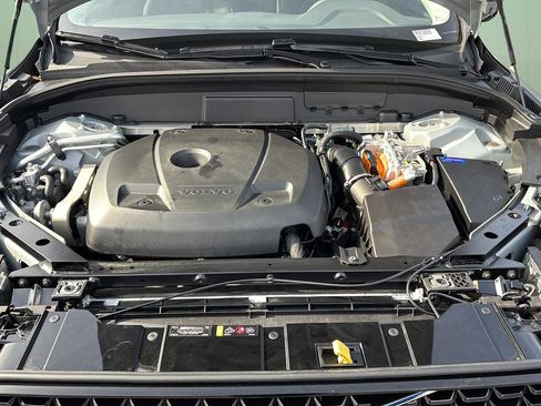 Used 2024 Volvo XC60 T8 Core image 12