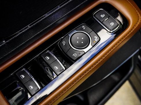 Used 2021 Lincoln Aviator Reserve w/ Equipment Group 208A image 36