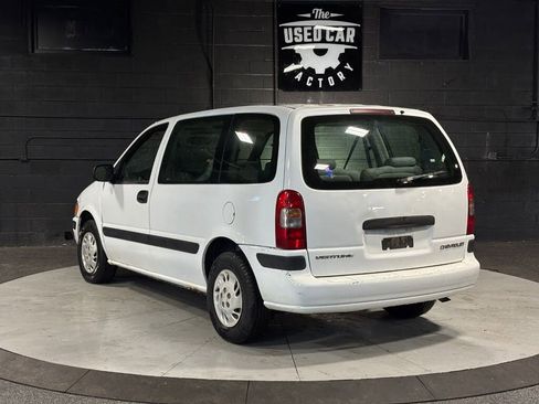 Used 1999 Chevrolet Venture image 2