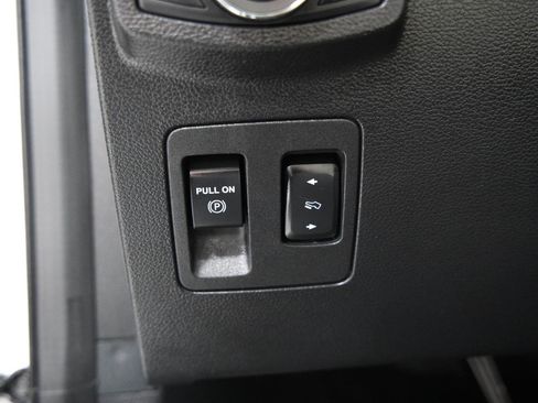 Used 2021 Ford Expedition Platinum image 34