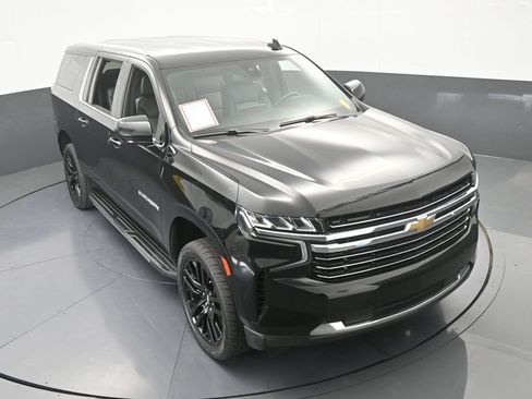 Used 2021 Chevrolet Suburban LT image 59