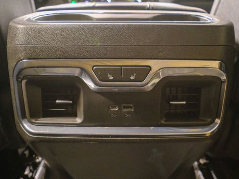 Used 2023 GMC Sierra 1500 SLT w/ SLT Premium Plus Package image 36