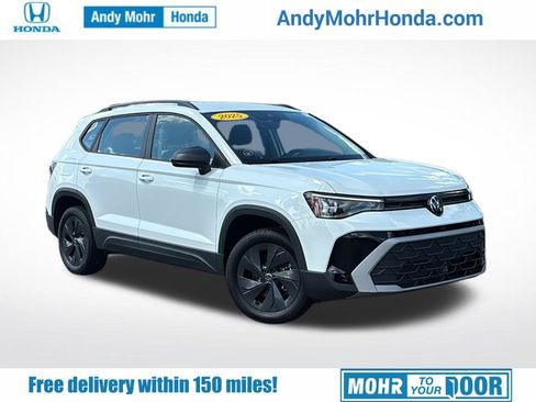 Used 2025 Volkswagen Taos S FWD image 1