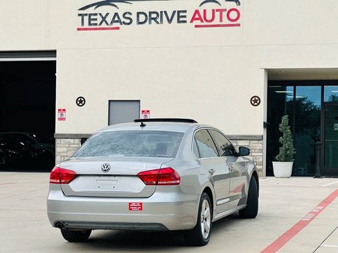 Used 2013 Volkswagen Passat 2.5 SE FWD image 10