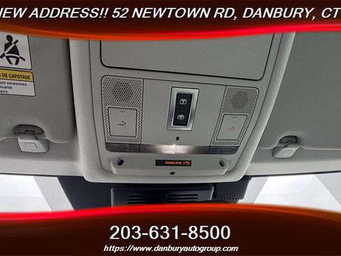 Used 2017 Land Rover Discovery Sport HSE Luxury AWD/4WD image 27