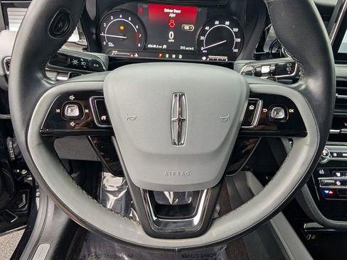 Used 2020 Lincoln Corsair FWD w/ Rear Removable Package Tray image 39