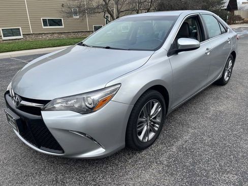 Used 2015 Toyota Camry SE image 12