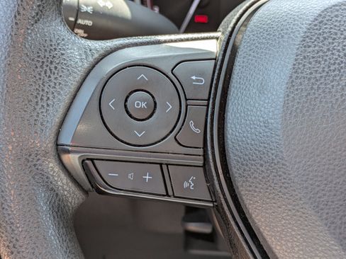 Used 2023 Toyota RAV4 XLE image 19