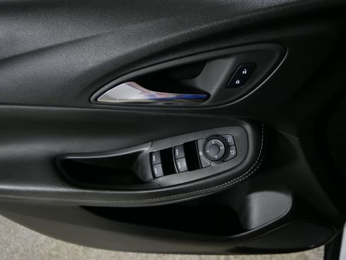 Used 2023 Buick Encore GX Preferred w/ Cold Weather Comfort Package image 19