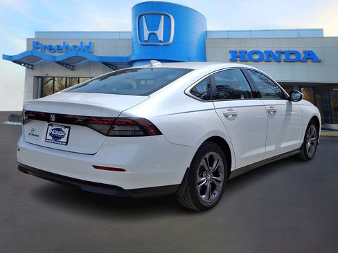 Used 2023 Honda Accord EX image 7