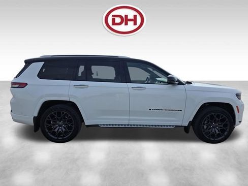 Used 2023 Jeep Grand Cherokee L Summit AWD/4WD image 5