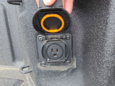 New 2025 GMC Sierra 3500 SLE w/ SLE Convenience Package image 29