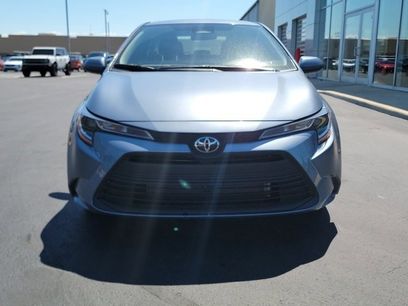 New 2025 Toyota Corolla LE