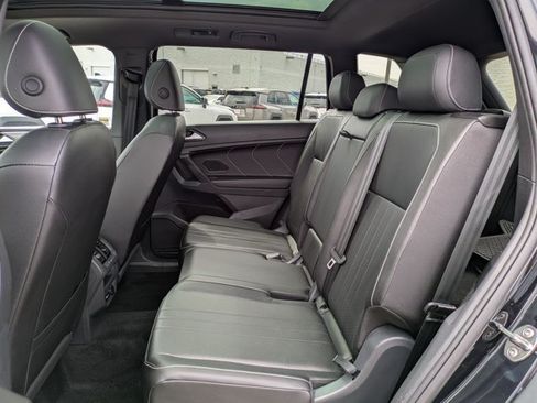 Used 2024 Volkswagen Tiguan SE R-Line FWD image 19