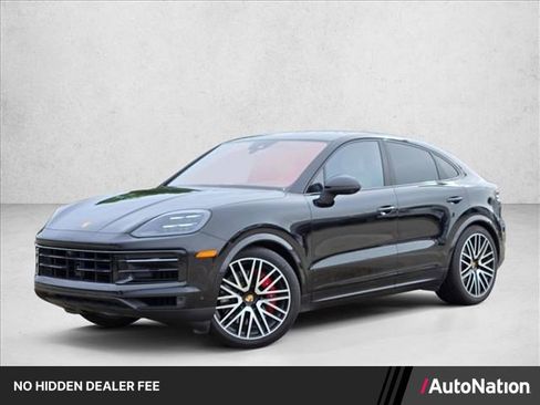 Used 2024 Porsche Cayenne S AWD/4WD image 1