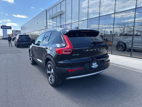 Certified 2025 Volvo XC40 B5 Plus AWD/4WD image 3