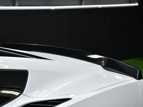 Used 2016 Chevrolet Corvette Stingray Coupe w/ 2LT Preferred Equipment Group image 4