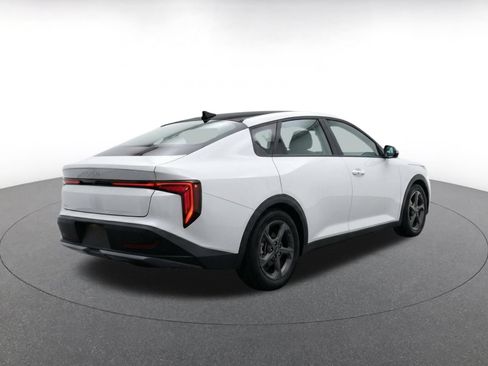 Used 2025 Kia K4 FWD image 7