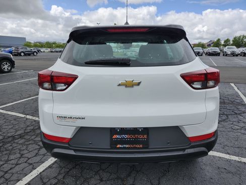 Used 2023 Chevrolet TrailBlazer LS FWD image 14