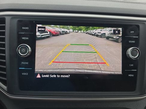 Used 2020 Volkswagen Atlas Cross Sport SE w/ Panoramic Sunroof Package AWD/4WD image 18
