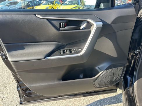 Used 2024 Toyota RAV4 LE image 21