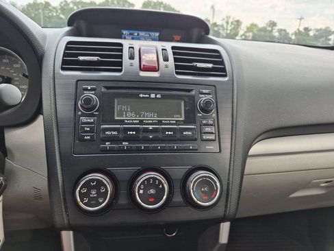 Used 2014 Subaru Forester 2.5i Premium w/ All-Weather Package AWD/4WD image 22