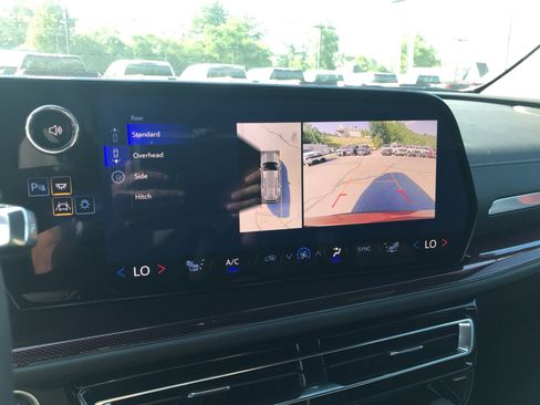 New 2026 Chevrolet Traverse Z71 w/ Enhanced Driving Package image 18