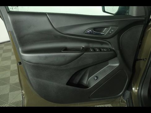 Used 2023 Chevrolet Equinox LT FWD image 21