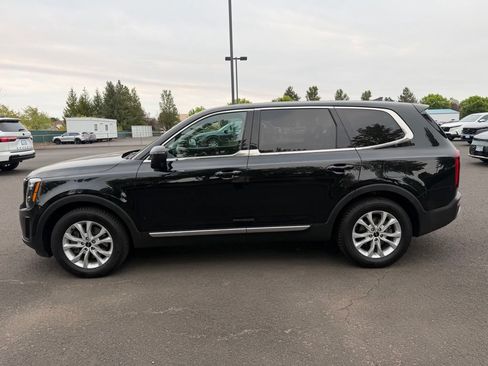 Used 2022 Kia Telluride LX AWD/4WD image 5