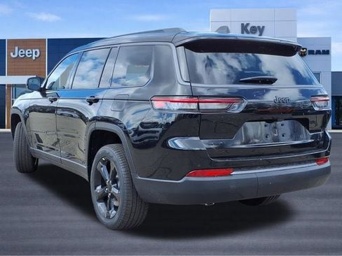 New 2026 Jeep Grand Cherokee L Limited AWD/4WD image 4