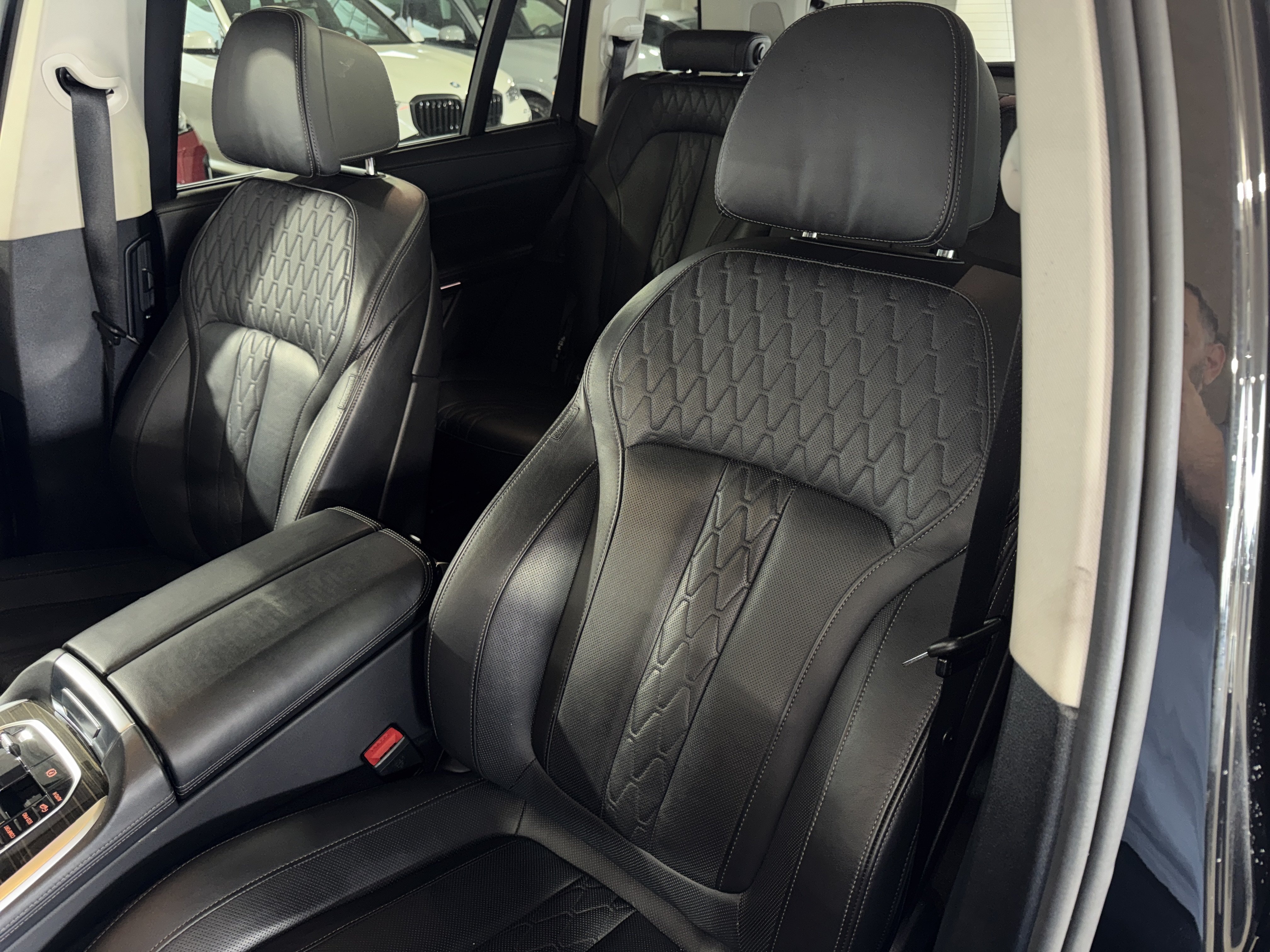 Used 2025 BMW X7 xDrive40i AWD/4WD image 33