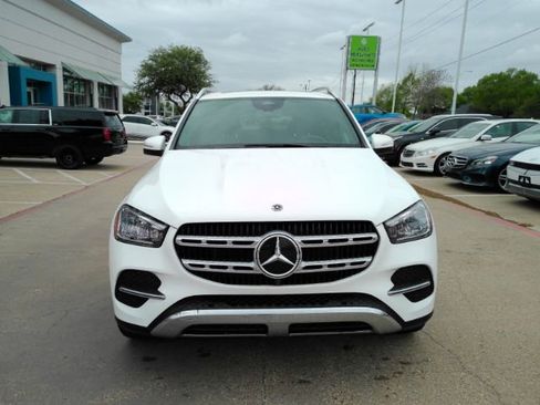 Used 2024 Mercedes-Benz GLE 450e 4MATIC image 2