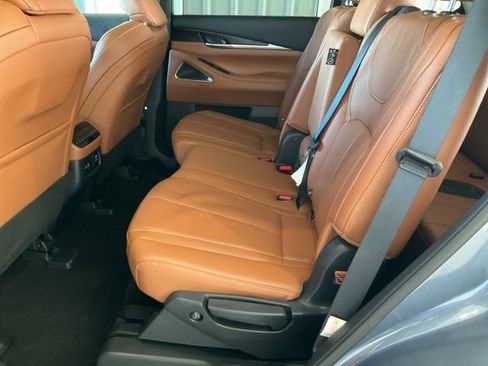 Used 2024 INFINITI QX60 Sensory w/ Vision Package image 19