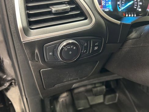 Certified 2019 Ford Edge SEL AWD/4WD image 14