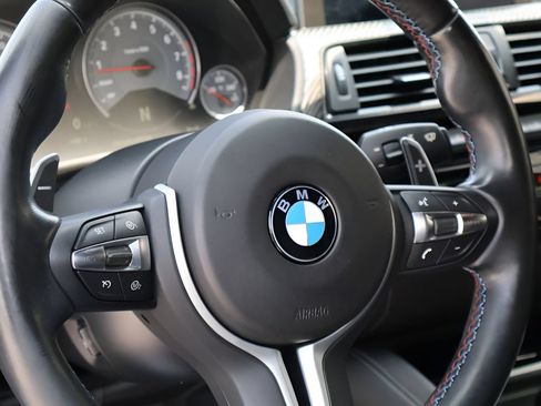 Used 2015 BMW M4 Coupe RWD image 19