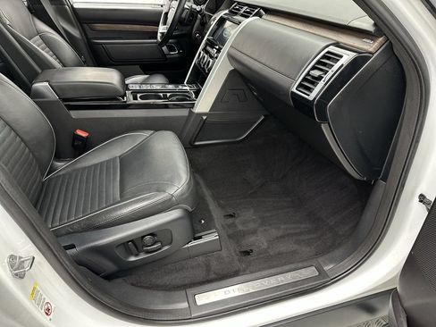 Used 2018 Land Rover Discovery HSE Luxury AWD/4WD image 26