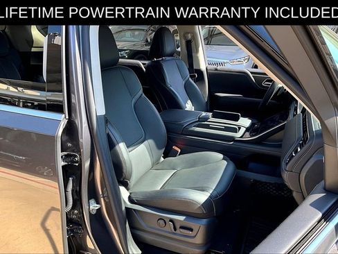 Certified 2026 INFINITI QX80 Pure w/ Cargo Package AWD/4WD image 9