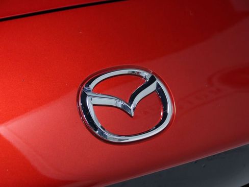 Used 2016 MAZDA MX-5 Miata Grand Touring RWD image 39