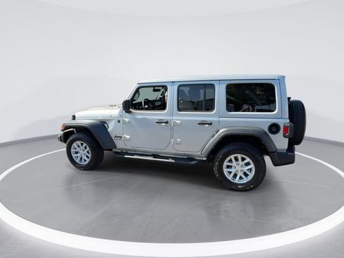 Used 2023 Jeep Wrangler Unlimited Sport w/ Sun And Sound Package AWD/4WD image 6