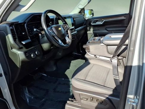 Used 2024 Chevrolet Silverado 1500 LT AWD/4WD image 11