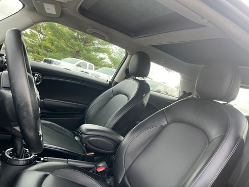 Used 2014 MINI Cooper 2-Door Hardtop image 12