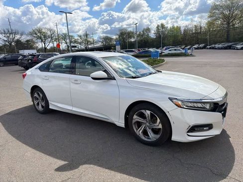 Used 2019 Honda Accord EX image 14