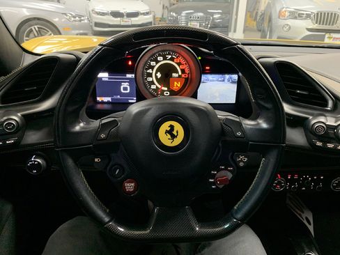 Used 2017 Ferrari 488 Spider image 21