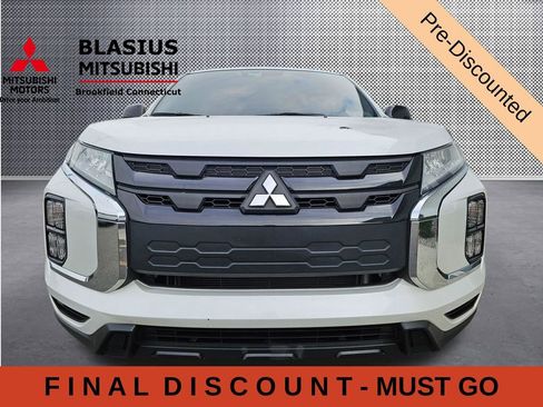 Used 2022 Mitsubishi Outlander Sport LE FWD image 3