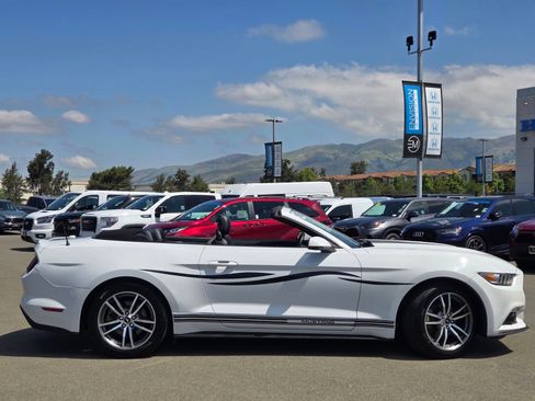 Used 2016 Ford Mustang Premium RWD image 8