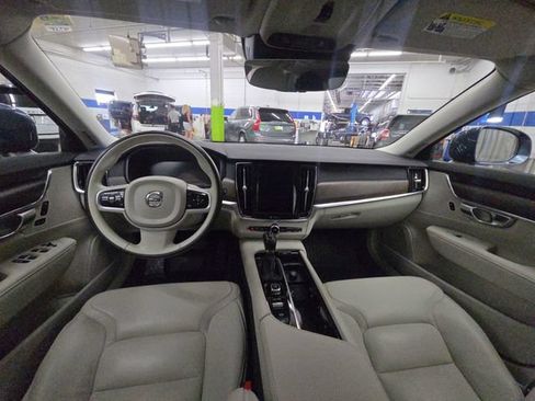 Used 2020 Volvo V90 T6 Cross Country AWD/4WD image 29