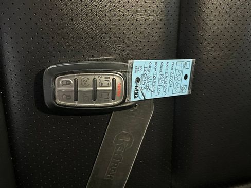 Used 2024 Chrysler Pacifica Touring-L FWD image 77
