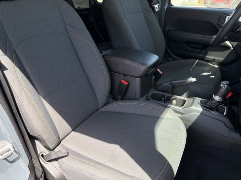 Used 2025 Jeep Wrangler Unlimited Sahara w/ Safety Group image 26